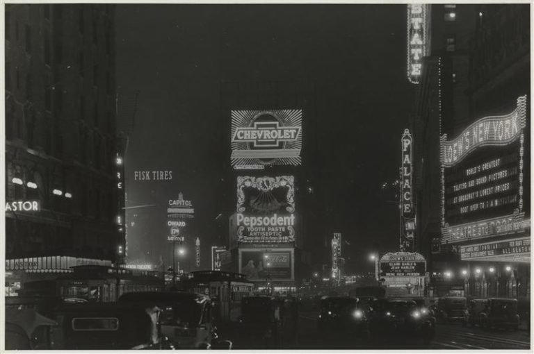 New York In Neon: A History of the City in Lights - The Bowery Boys ...