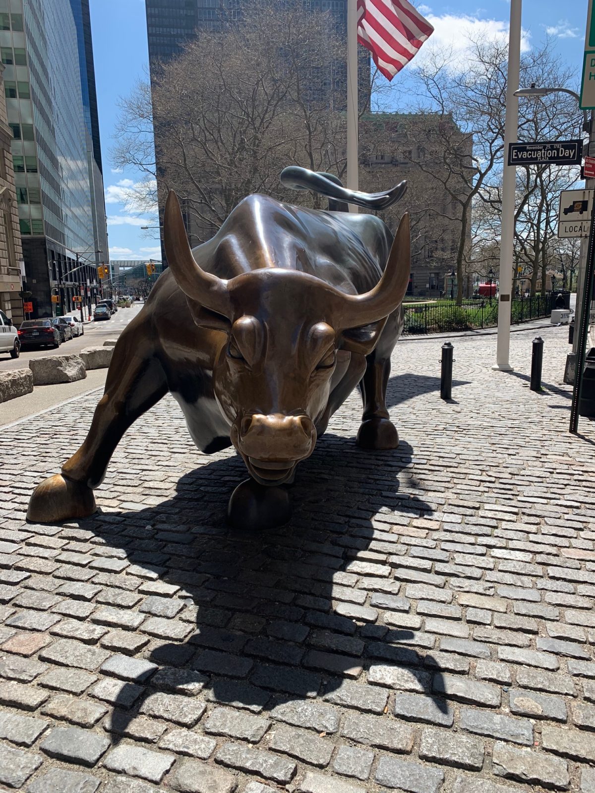 The Tale of Charging Bull and Fearless Girl - The Bowery Boys: New York ...