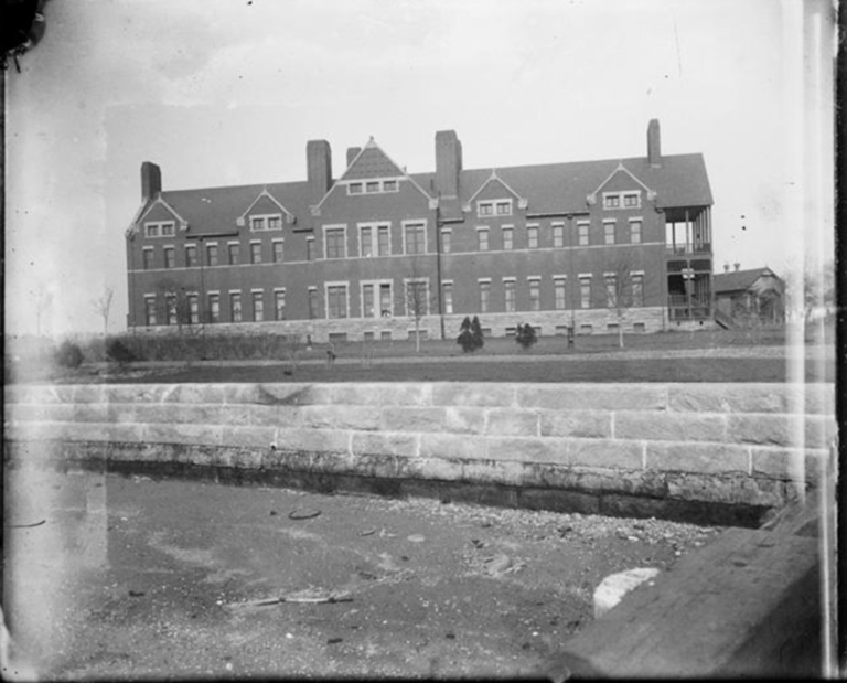 The dark history of North Brother Island, New York's forbidden place ...