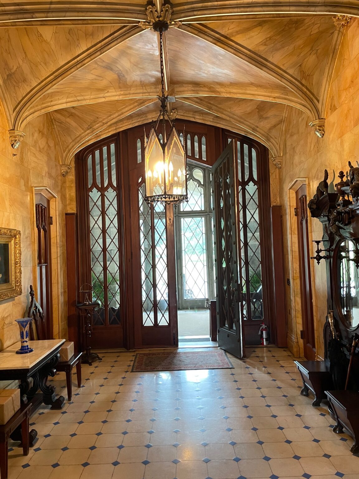 The Secrets of Lyndhurst Mansion, Jay Gould's Gilded Age Escape - The ...